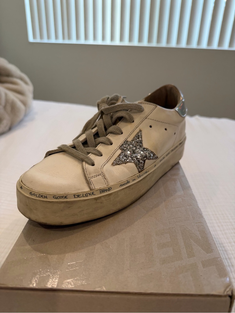 Golden Goose White Leather Sneakers with Silver Glitter Star - Picture 2 of 4